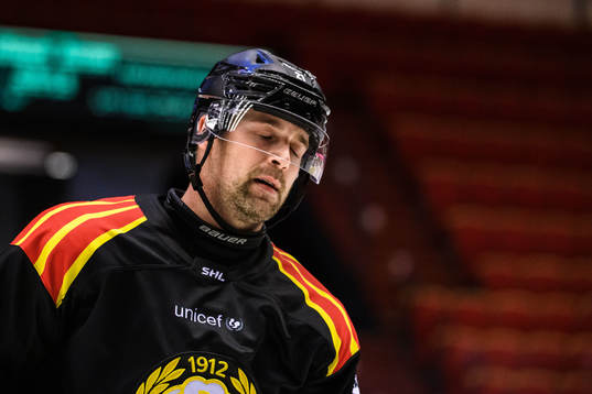 Brynäs Patrik Berglund deppar
