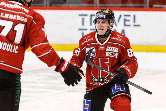 Örebros Joonas Rask jublar
