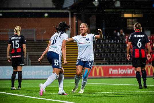 Älvsjös Marie Segerholm jublar