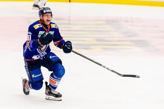 Växjös Richard Gynge jublar