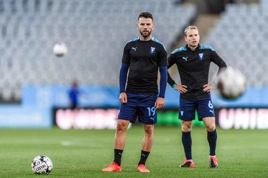Erdal Rakip and Oscar Lewicki of Malmö FF
