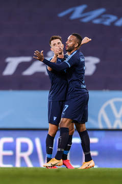Isaac Kiese Thelin of Malmö FF celebrates with Jonas