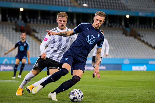 Sören Rieks of Malmö FF and Enis Cokaj of Lokomotiva