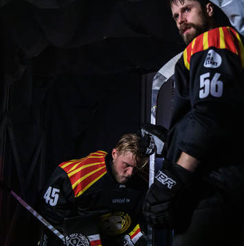 Brynäs målvakt Viktor Andrén och Brynäs Jonathan Sigalet