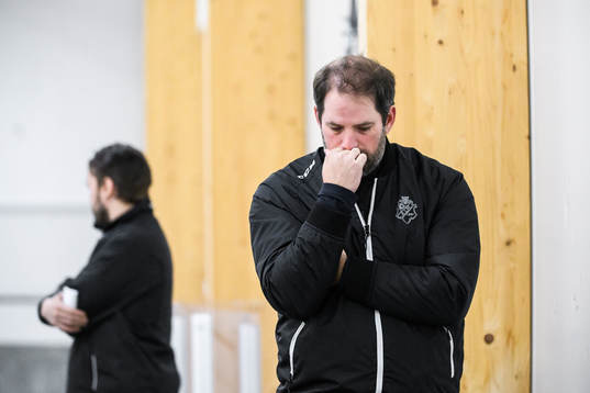 s tränare Jared Cipparone deppar