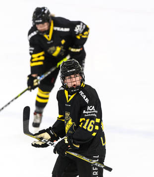 s Lisa Johansson reagerar