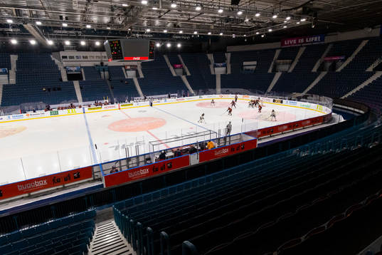 Vy över Hovets Isstadion