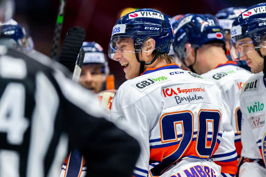Växjös Pontus Holmberg jublar