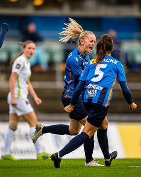 Zara Katarina Jönsson of Stabæk celebrates