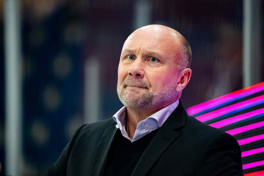 Brynäs tränare Peter Andersson deppar