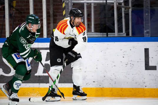 Färjestads Linus Arnesson och Brynäs Anton Rödin