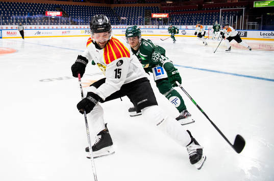Brynäs Simon Bertilsson och Färjestads Michael Lindqvist