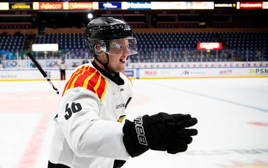 Brynäs Linus Ölund jublar