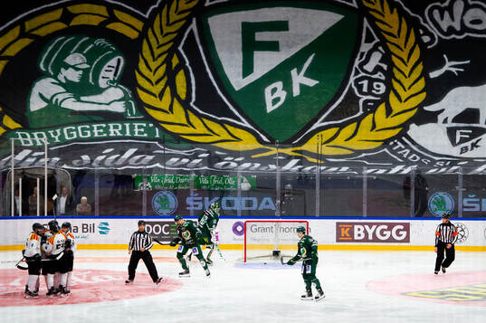 Brynäs spelare jublar