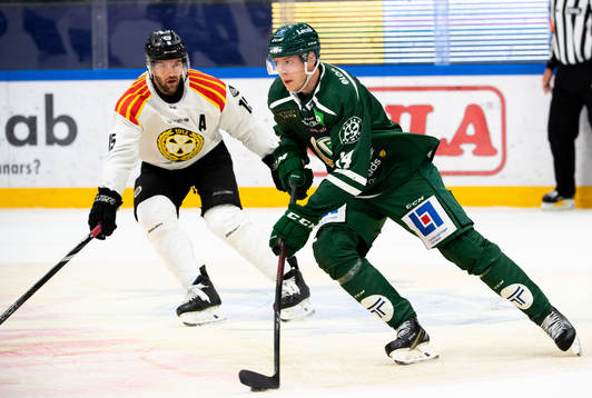 Brynäs Simon Bertilsson och Färjestads Victor Ejdsell