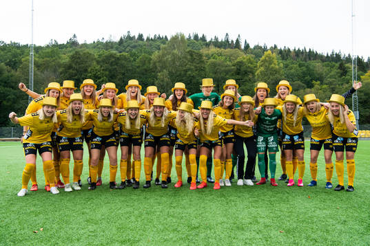 Elfsborgs damlag firar seriesegern i division 4