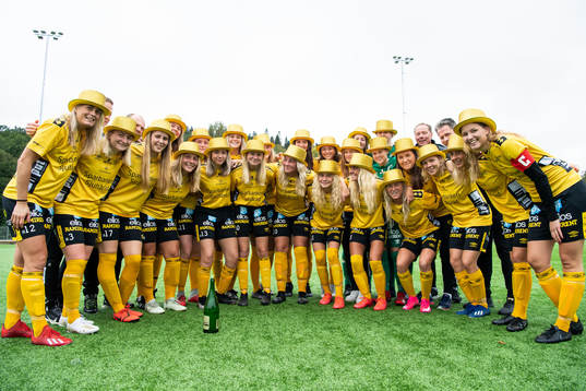Elfsborgs damlag firar seriesegern i division 4
