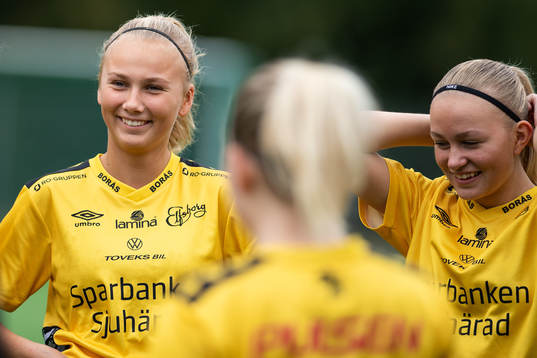 Elfsborgs Linn Sångberg och Matilda Ståhlbom Karlsson