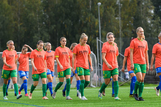 Spelarna gör entré