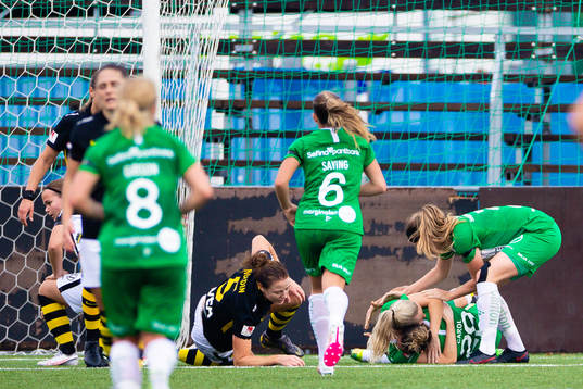Hammarbys Emma Jansson jublar