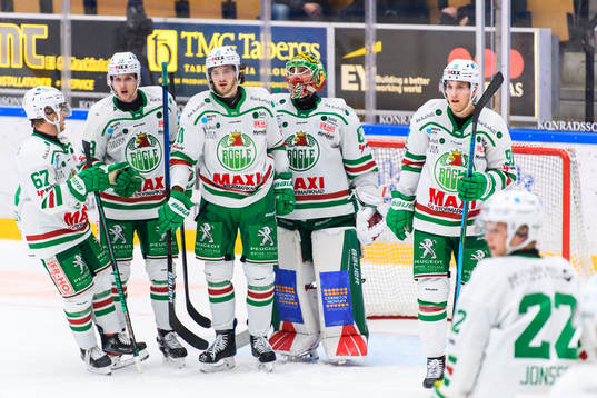 Rögles Leon Bristedt, Dennis Everberg, målvakt