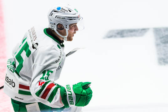 Rögles Simon Ryfors jublar