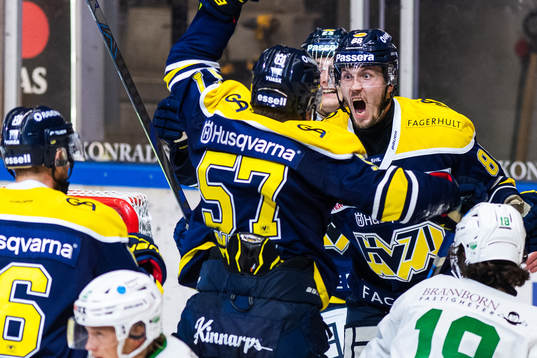 s Jesper Kokkonen jublar