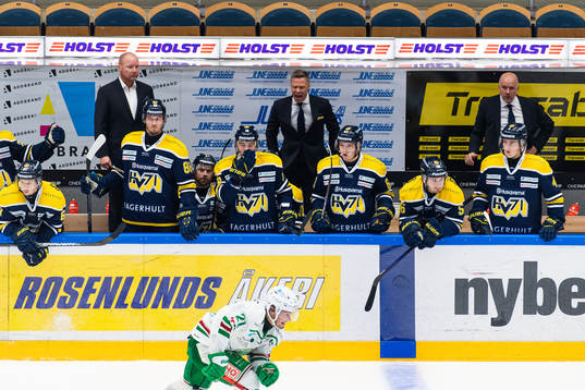 s assisterande tränare Jonas Holmström, tränare Nicklas