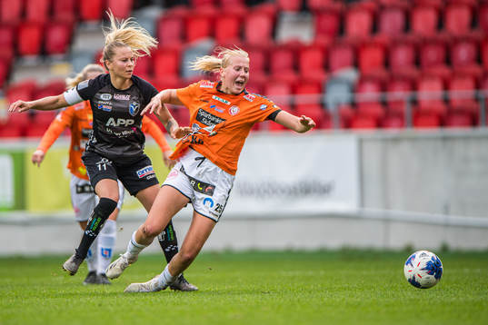 Växjös Emmi Alanen  och Kristianstads Evelina Duljanunder