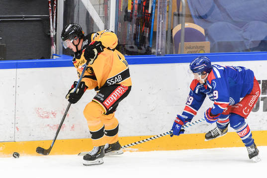 Luleås Arttu Ilomäki och Oskarshamns Tyler Kelleher