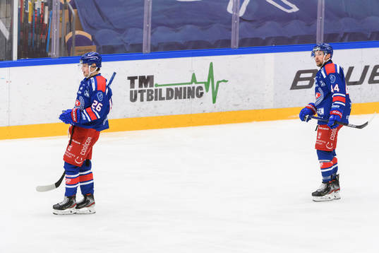 Oskarshamns Filip Karlsson och Nolan Zajac deppar