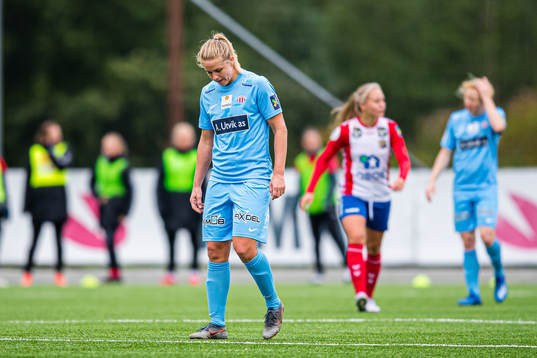 Elise Hove Thorsnes of Avaldsnes looks dejected