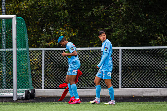Rasheedat Busayo Ajibade and Ylinn Tennebø of Avaldsnes