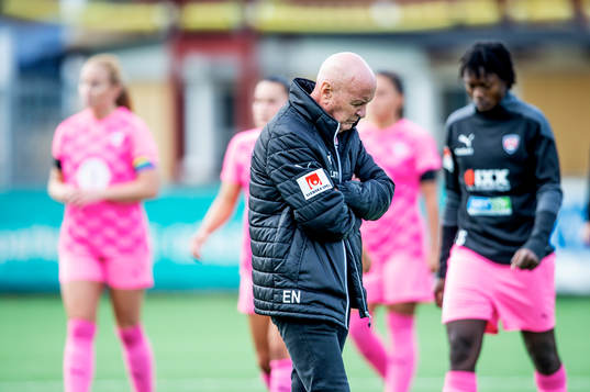 Rosengårds lagledare Erling Nilsson deppar