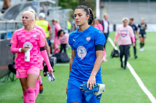 Rosengårds målvakt Zecira Musovic deppar