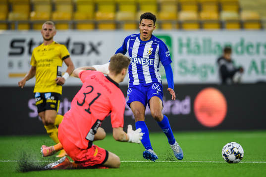 IFK Göteborg Alexander Jallow och Elfsborgs målvakt Tim