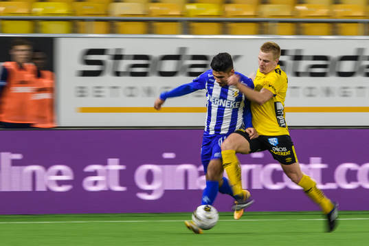 IFK Göteborg Hosam Aiesh och Elfsborgs Per Frick