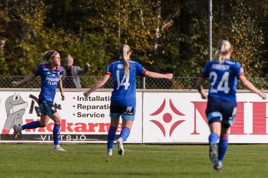 Djurgårdens Olivia Schough jublar