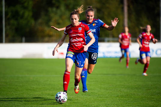 Vittsjös Clara Markstedt och Djurgårdens Gudrun Arnadottir
