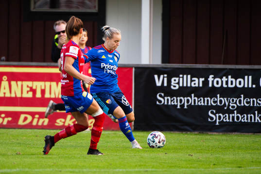 Vittsjös Elisabet Klinga och Djurgårdens Fanny Lång