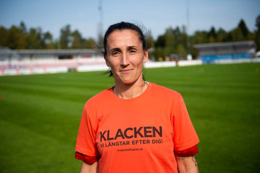 Vittsjös målvakt Shannon Lynn innan fotbollsmatchen i