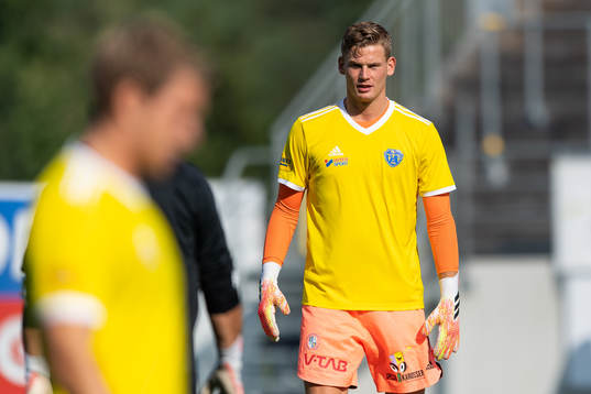Falkenbergs målvakt Johan Brattberg före fotbollsmatchen
