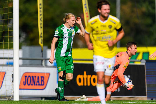 Hammarbys Gustav Ludwigson deppar