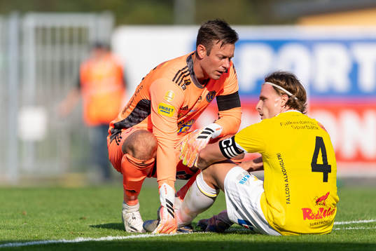 Falkenbergs Carl Johansson får kliva av ned skada
