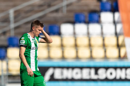 Hammarbys Aron Johansson deppar