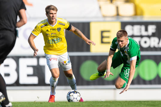 Falkenbergs Marcus Mathisen och Hammarbys Jeppe Andersen