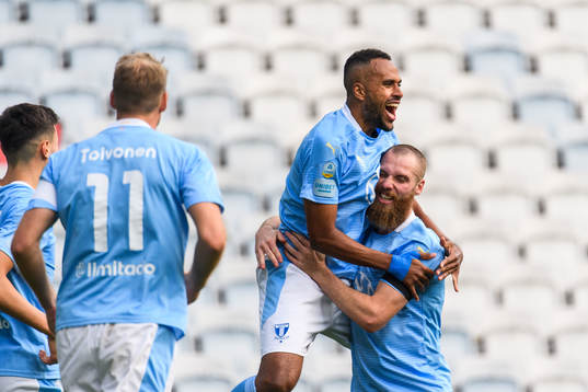 Malmö FFs Isaac Kiese Thelin jublar med Jo Inge Berget