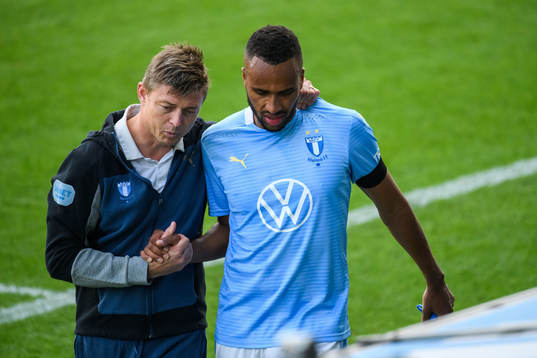 Malmö FFs tränare Jon Dahl Tomasson och Isaac Kiese Thelin