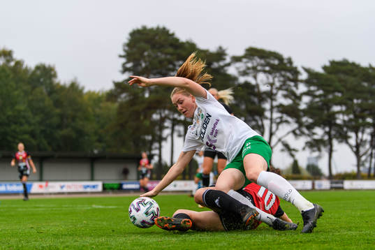 Moröns Lina Pettersson och Lidköpings Hanna Boubezari