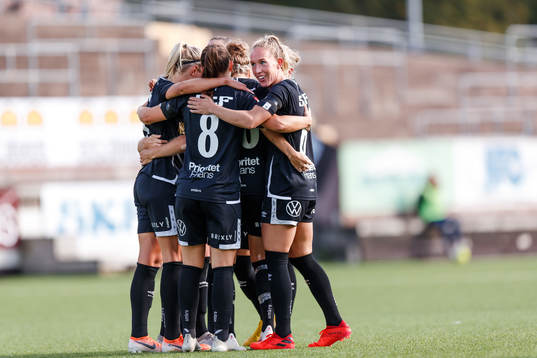 Göteborgs Julia Roddar jublar